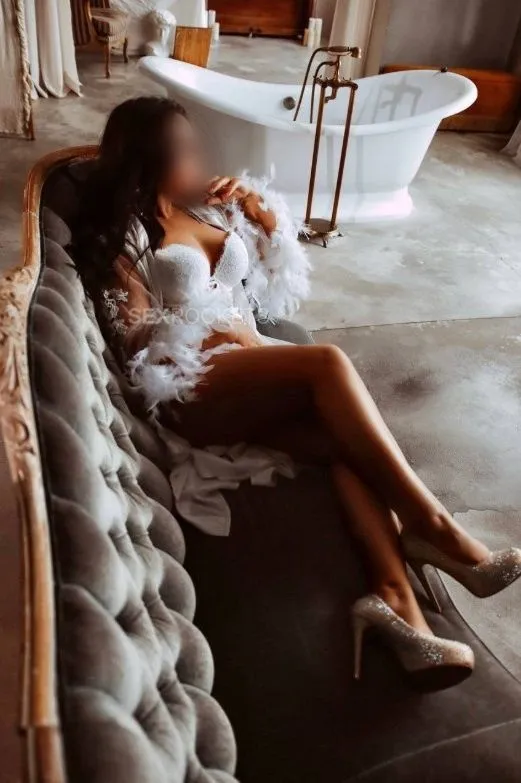 Вероника Новенькая